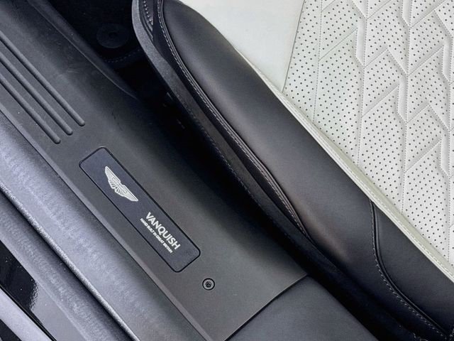 2027 Aston Martin Vanquish Volante - 23067135 - 23
