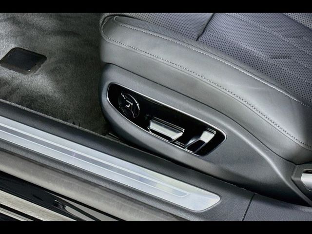 2027 Audi A8 L quattro - 23059738 - 22