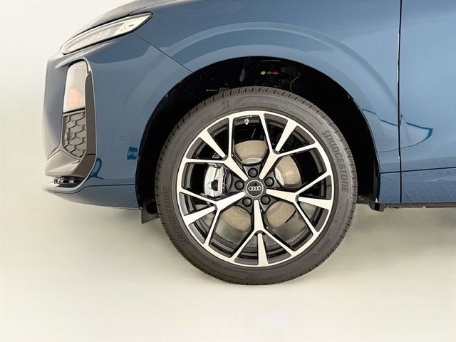 2027 Audi Q3  - 23075606 - 26