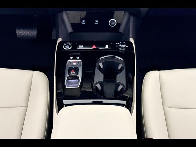 2027 Audi Q6 e-tron Premium quattro - 23042089 - 12
