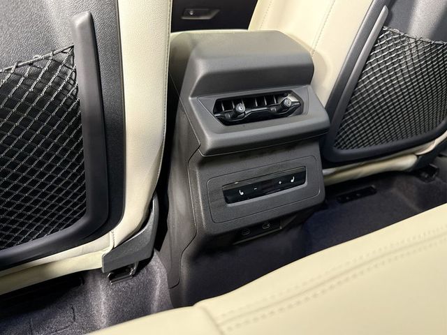 2027 Audi Q6 e-tron Premium quattro - 23042089 - 16