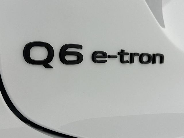 2027 Audi Q6 e-tron Premium quattro - 23042089 - 18
