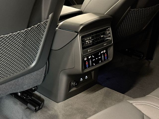 2027 Audi Q8 Premium Plus quattro - 23072228 - 12