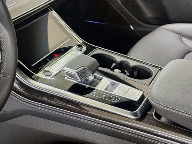 2027 Audi Q8 Premium Plus quattro - 23101016 - 17