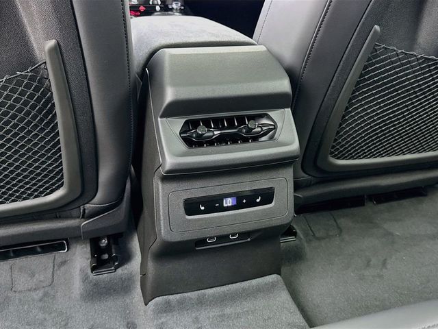 2027 Audi S6 e-tron Prestige quattro - 23066667 - 16