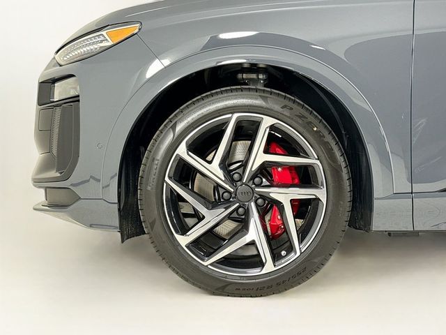 2027 Audi SQ6 e-tron Premium Plus quattro - 23013707 - 28