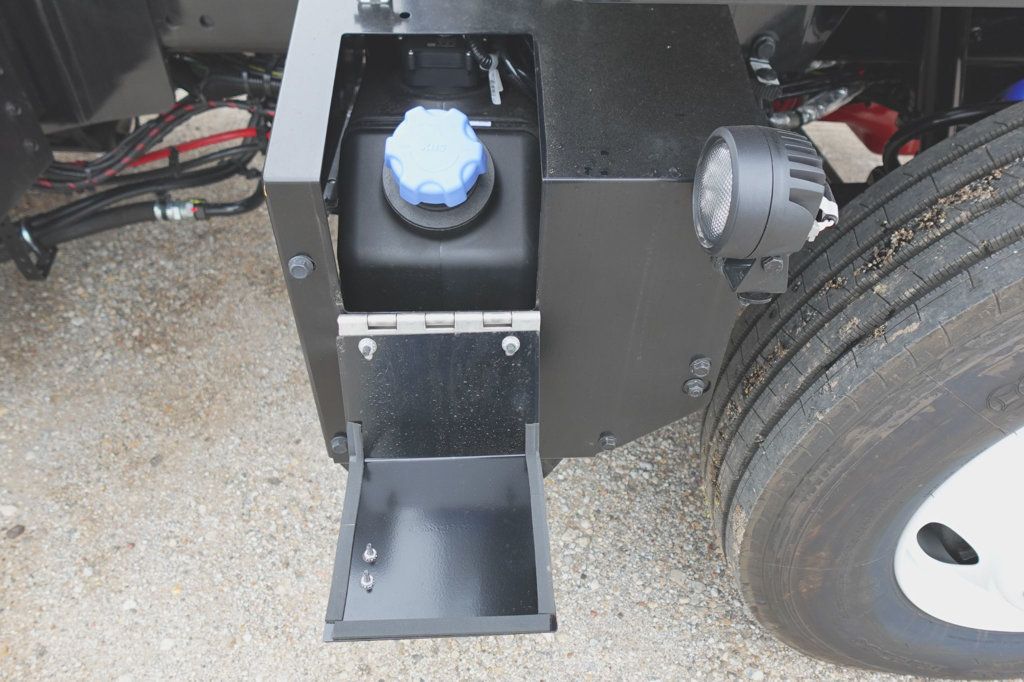 2027 Autocar XSpotter (Yard Spotter - Trailer Spotter) - 23019802 - 11