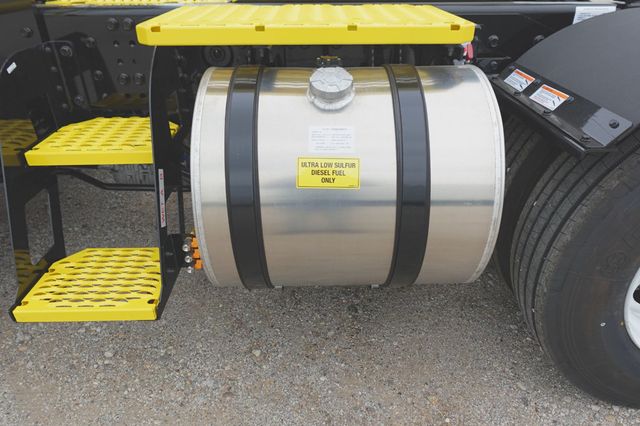 2027 Autocar XSpotter (Yard Spotter - Trailer Spotter) - 23019802 - 12