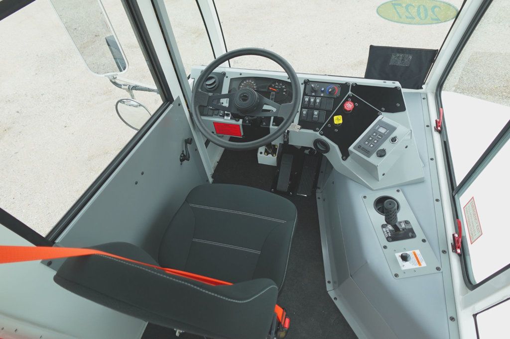 2027 Autocar XSpotter (Yard Spotter - Trailer Spotter) - 23019802 - 15