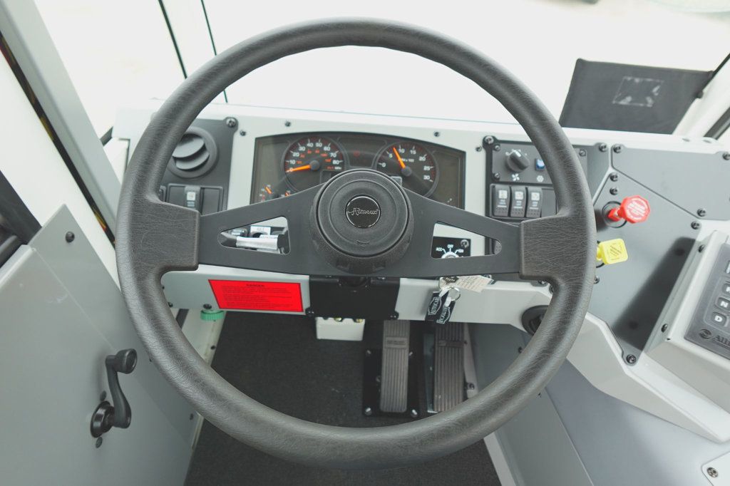 2027 Autocar XSpotter (Yard Spotter - Trailer Spotter) - 23019802 - 16