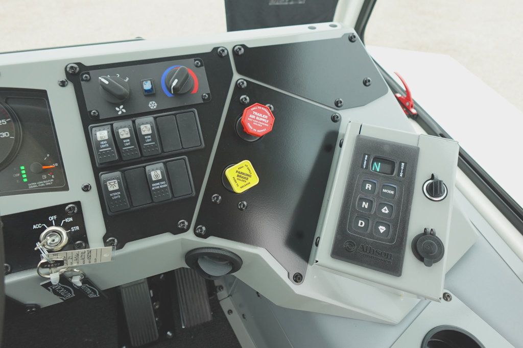 2027 Autocar XSpotter (Yard Spotter - Trailer Spotter) - 23019802 - 20