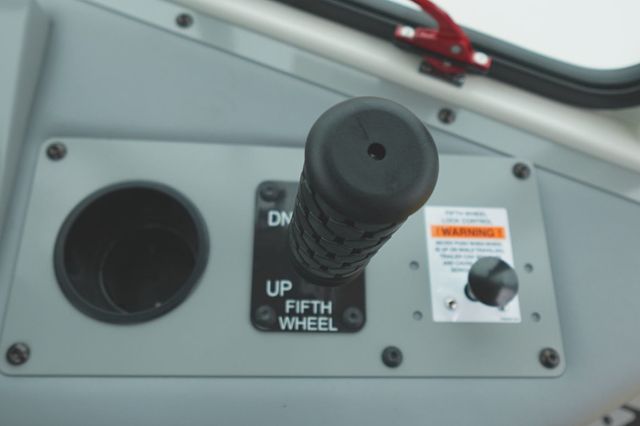 2027 Autocar XSpotter (Yard Spotter - Trailer Spotter) - 23019802 - 21