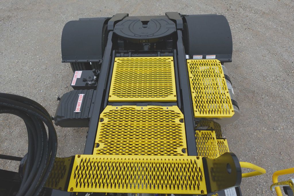 2027 Autocar XSpotter (Yard Spotter - Trailer Spotter) - 23019802 - 6