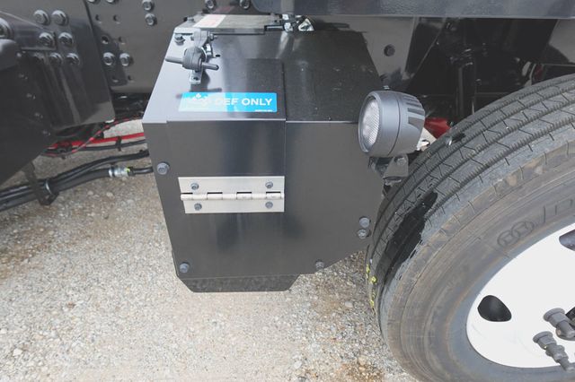 2027 Autocar XSpotter (Yard Spotter - Trailer Spotter) - 23020861 - 12