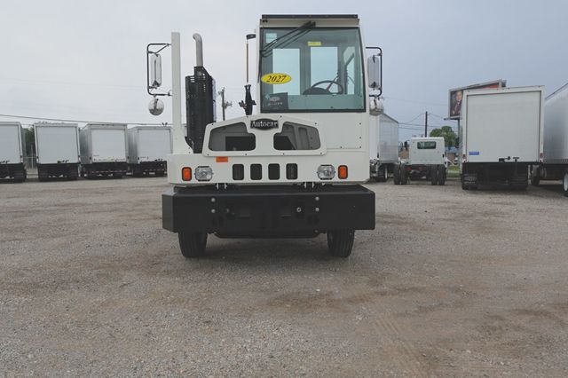 2027 Autocar XSpotter (Yard Spotter - Trailer Spotter) - 23020861 - 1