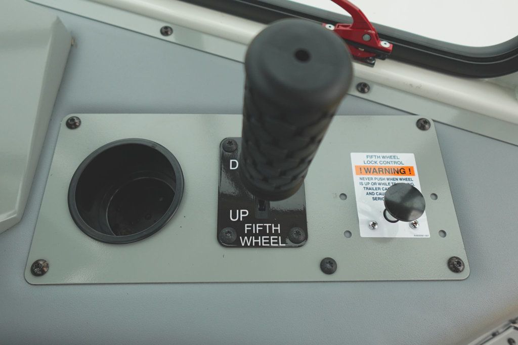 2027 Autocar XSpotter (Yard Spotter - Trailer Spotter) - 23020861 - 20