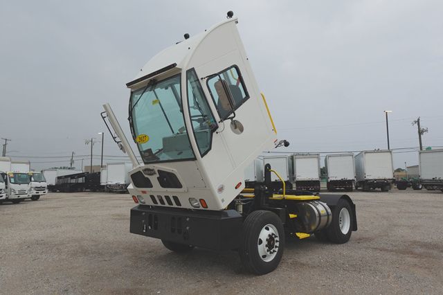 2027 Autocar XSpotter (Yard Spotter - Trailer Spotter) - 23020861 - 21