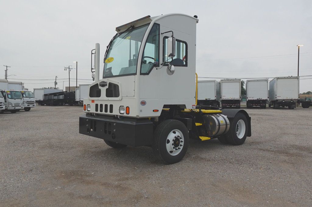 2027 Autocar XSpotter (Yard Spotter - Trailer Spotter) - 23020861 - 2