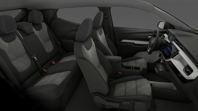 2027 Chevrolet Bolt FWD 4dr LT - 22999515 - 17