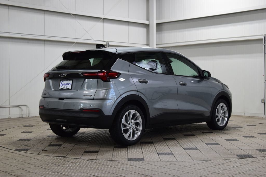2027 Chevrolet Bolt FWD 4dr LT - 22999515 - 7