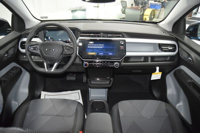 2027 Chevrolet Bolt FWD 4dr LT - 23003502 - 26