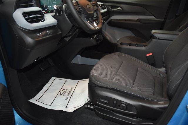 2027 Chevrolet Bolt FWD 4dr LT - 23003502 - 33