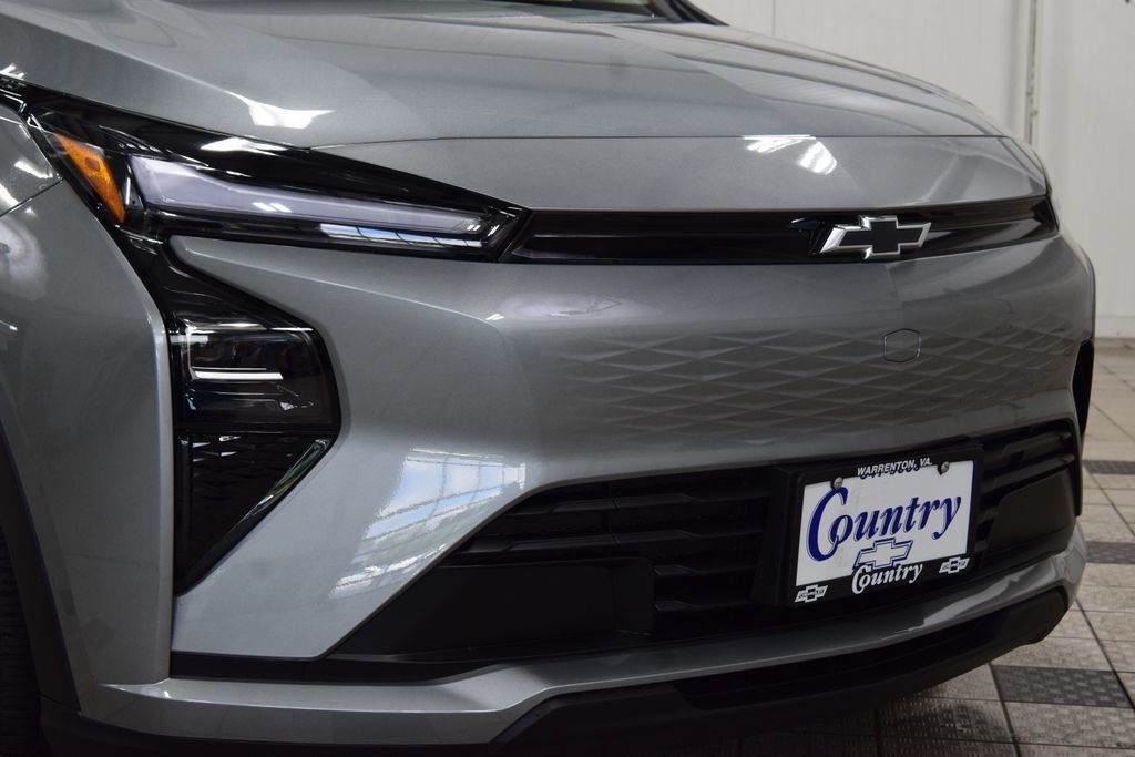 2027 Chevrolet Bolt FWD 4dr LT - 23021698 - 12