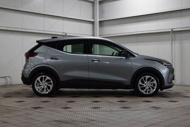 2027 Chevrolet Bolt FWD 4dr LT - 23021698 - 8