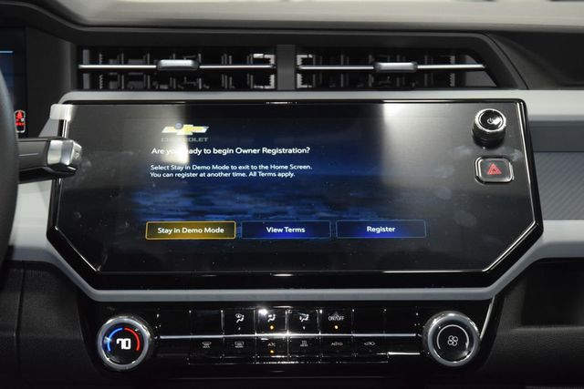 2027 Chevrolet Bolt FWD 4dr LT - 23026961 - 27