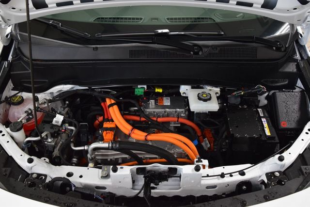 2027 Chevrolet Bolt FWD 4dr LT - 23026962 - 25