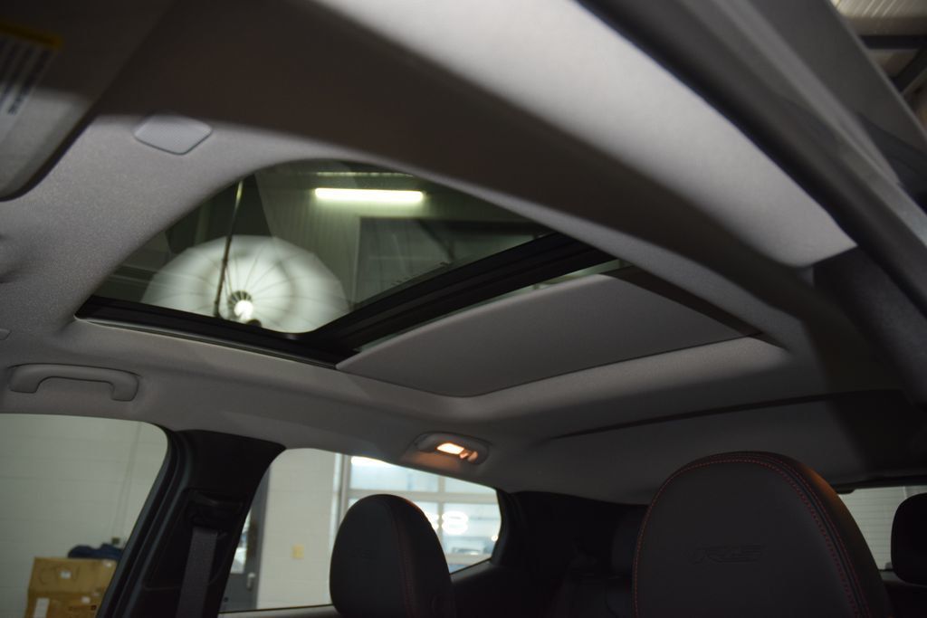 2027 Chevrolet Bolt FWD 4dr RS - 22980849 - 42