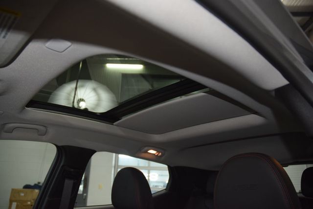 2027 Chevrolet Bolt FWD 4dr RS - 22980849 - 42