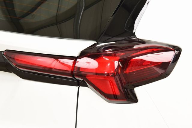 2027 Chevrolet Bolt FWD 4dr RS - 22980850 - 18