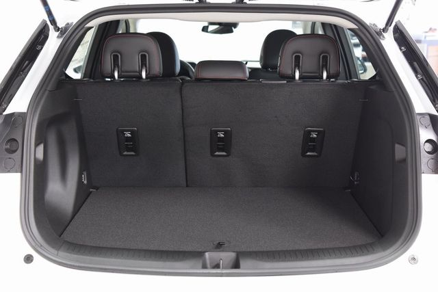 2027 Chevrolet Bolt FWD 4dr RS - 22980850 - 23