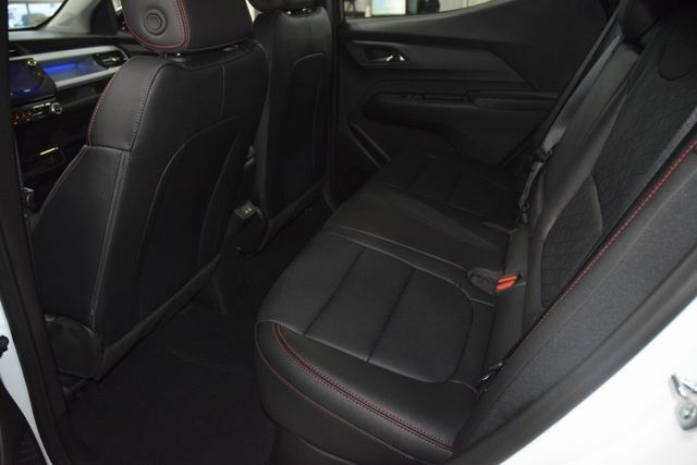 2027 Chevrolet Bolt FWD 4dr RS - 22980850 - 38