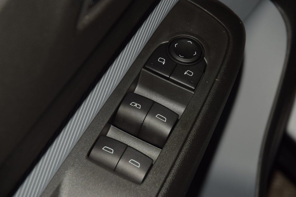 2027 Chevrolet Bolt FWD 4dr RS - 22980850 - 43