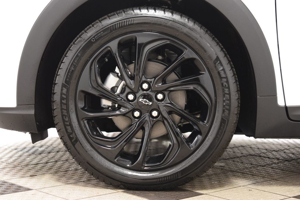 2027 Chevrolet Bolt FWD 4dr RS - 22993520 - 27