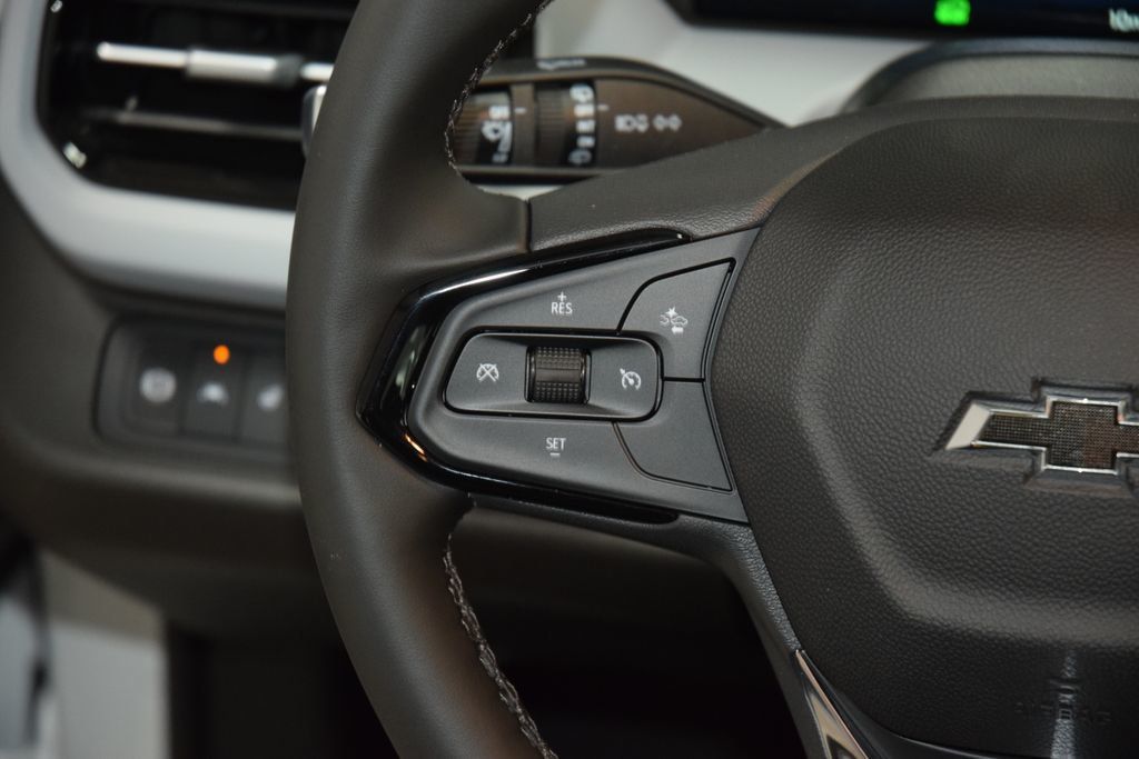 2027 Chevrolet Bolt FWD 4dr RS - 22993520 - 34