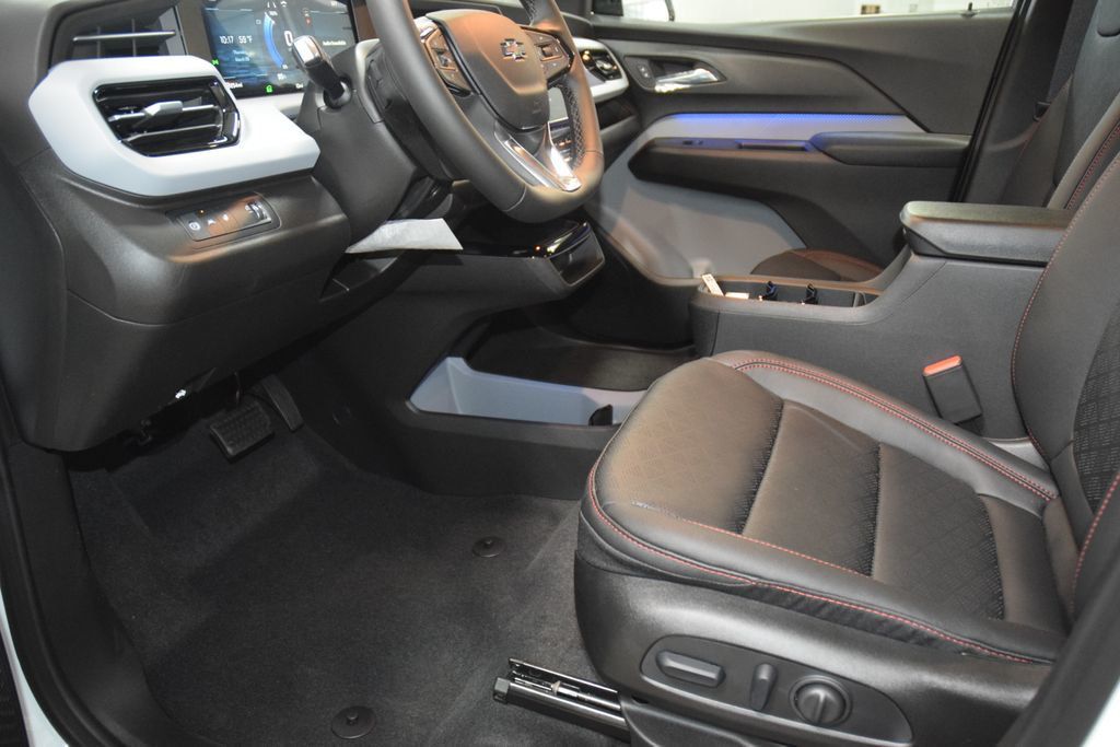 2027 Chevrolet Bolt FWD 4dr RS - 22993520 - 36