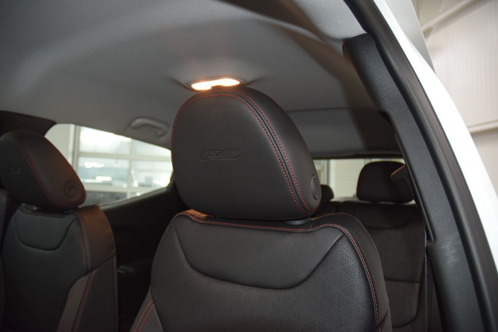 2027 Chevrolet Bolt FWD 4dr RS - 22993520 - 38