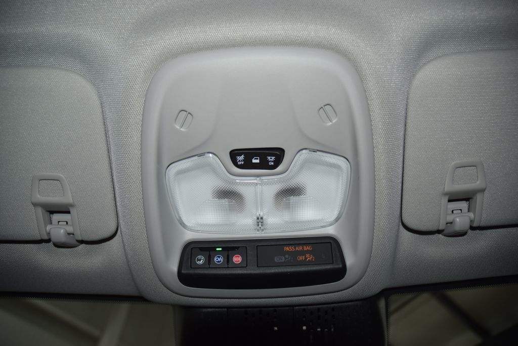 2027 Chevrolet Bolt FWD 4dr RS - 22993520 - 44