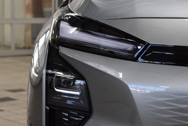 2027 Chevrolet Bolt FWD 4dr RS - 22994144 - 11