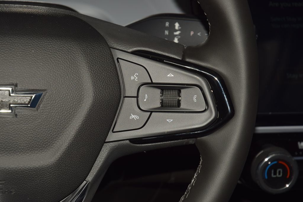 2027 Chevrolet Bolt FWD 4dr RS - 22994144 - 35