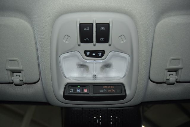 2027 Chevrolet Bolt FWD 4dr RS - 22994144 - 46