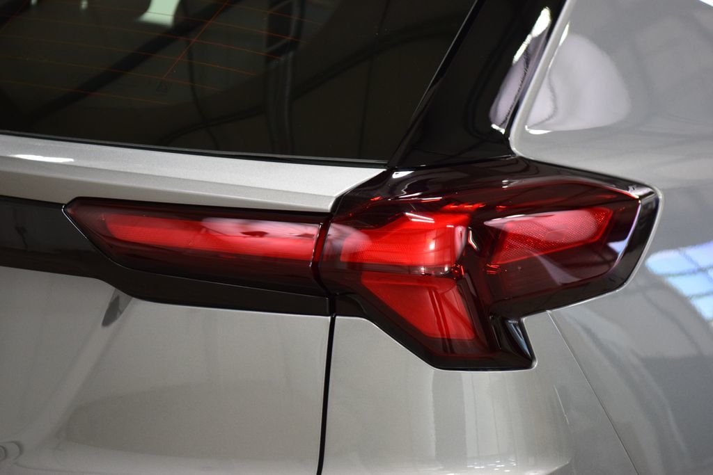 2027 Chevrolet Bolt FWD 4dr RS - 23071442 - 20