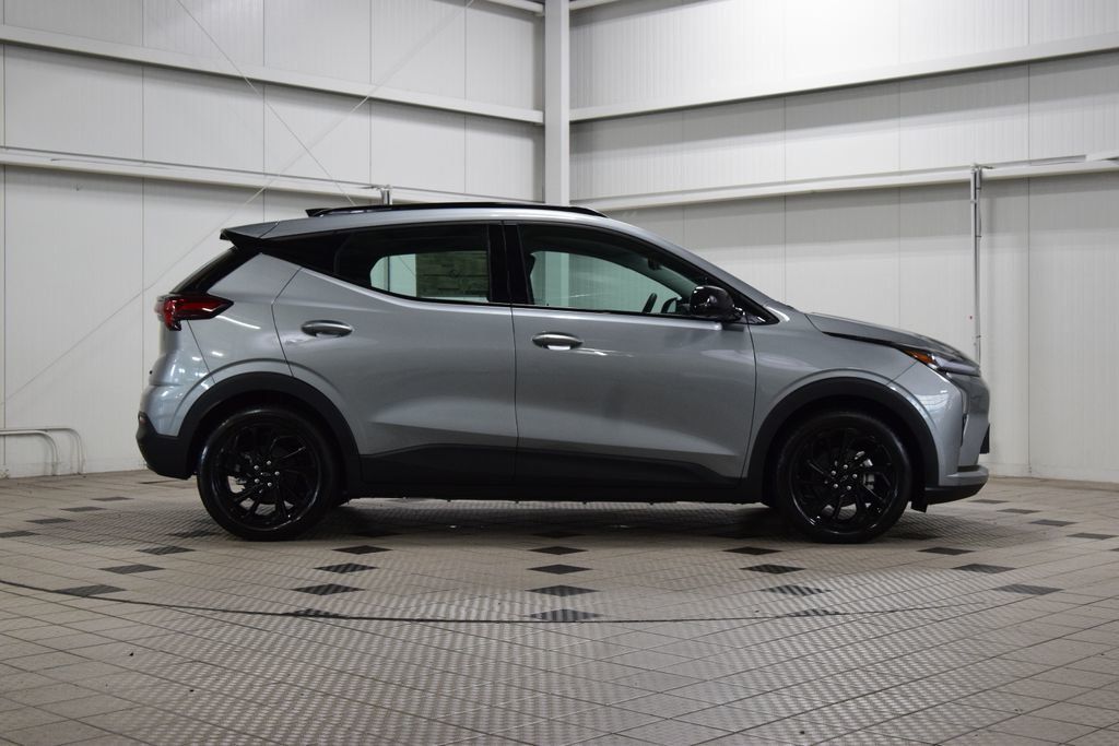 2027 Chevrolet Bolt FWD 4dr RS - 23071442 - 8