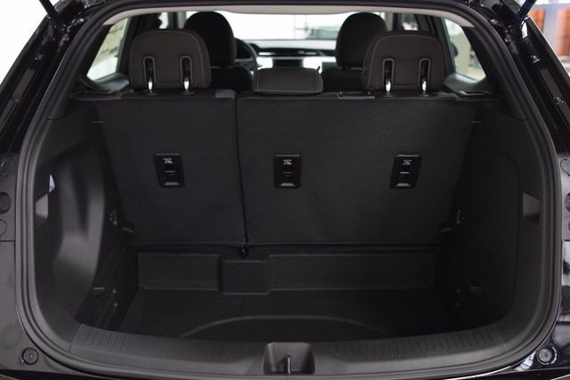 2027 Chevrolet Bolt EV 2LT - 22977378 - 22