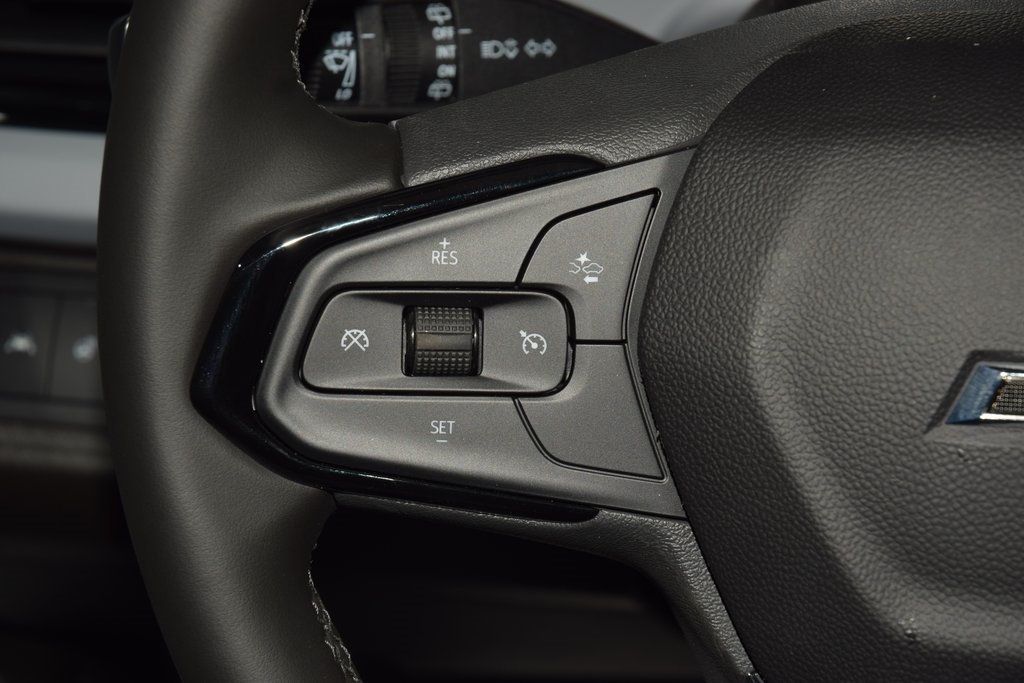 2027 Chevrolet Bolt EV 2LT - 22977378 - 32