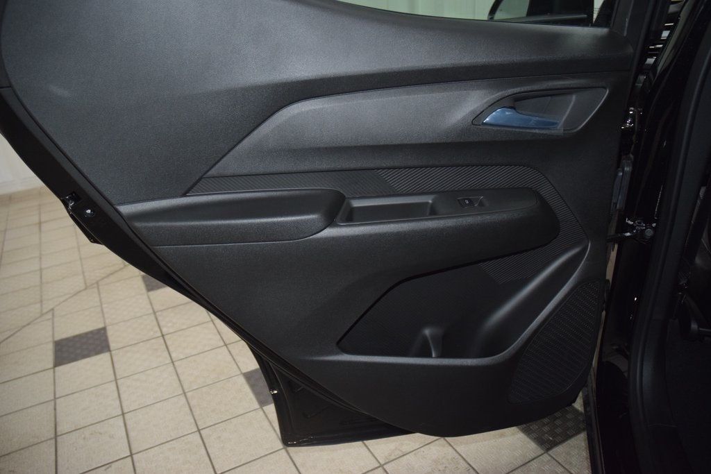 2027 Chevrolet Bolt EV 2LT - 22977378 - 38