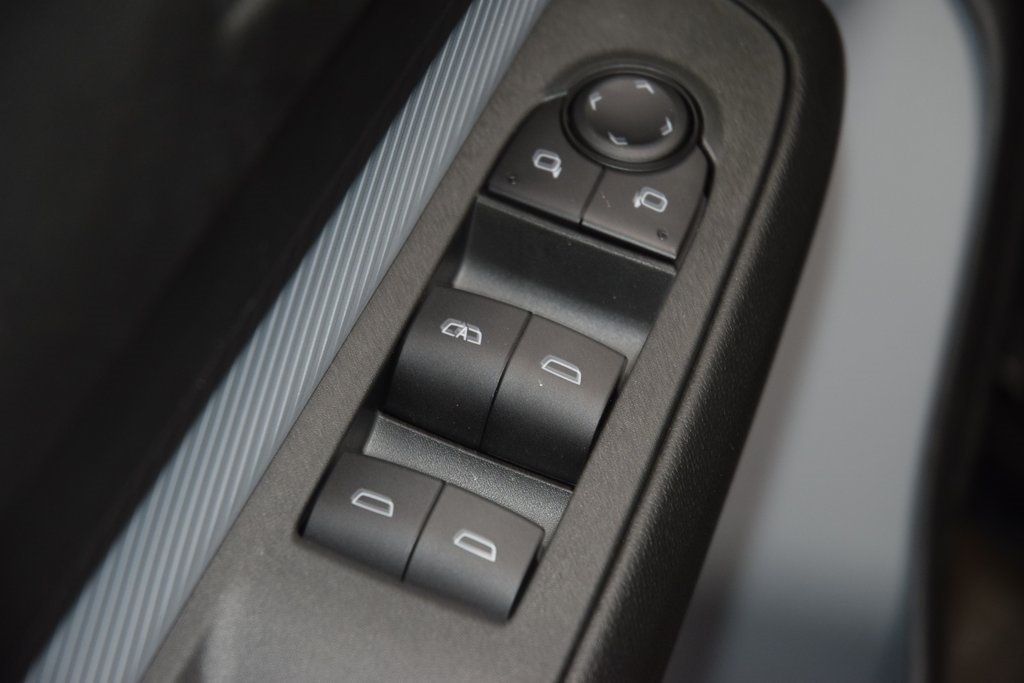 2027 Chevrolet Bolt EV 2LT - 22977378 - 41